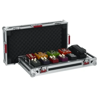 Imagen de Gator Cases pedalera de gira grande y flight case para 10 14 pedales. Superficie extraíble 24&quot; x 11&quot; ruedas en línea (G TOUR PEDALBOARD LGW)