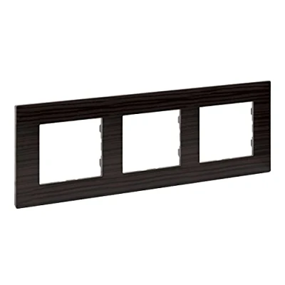 Imagen de Marco 3 elementos Legrand 864973 serie Niloe Step Madera Oscura