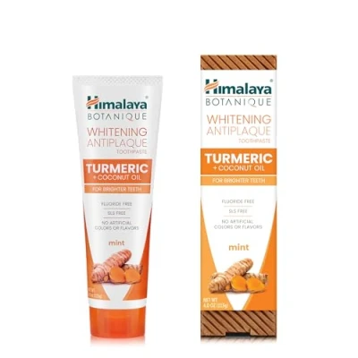 Imagen de Himalaya Whitening Antiplaque Toothpaste with Turmeric + Coconut Oil for Brighter Teeth, 4.0 oz (113 g)