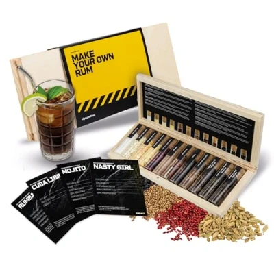 Imagen de DIBYS Mini Ron Kit de Especias 12 Botánicos para Infusión y Preparación Cócteles Con 4 Recetas, Léxico Elegante Caja Set Regalo Hombres Mujeres Juego Hacer en Casa