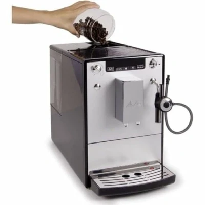 Imagen de Melitta Solo&amp;Perfect Milk E957 203, Cafetera Superautomática con Molinillo, Auto Capuchinador, 15 Bares, Café en Grano, Limpieza Automática, Personalizable, Plata
