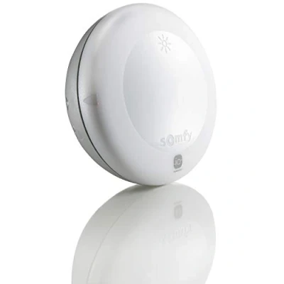 Imagen de Somfy 2401219 Sunis IO, Sensor de luz Solar, para la creación escenarios atuomáticos con Tahoma y Tus persianas, Blanco