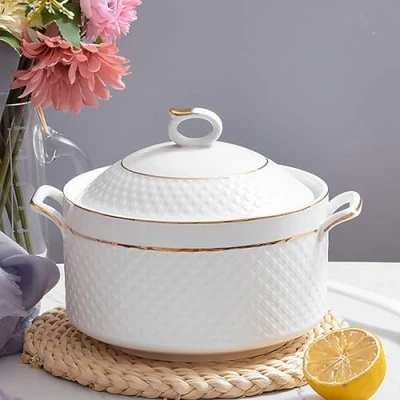 Imagen de NNYCC Sopera de Sopa Blanca con Dorado Diseño, Porcelana Cuenco para Servir Doble Mango Tapa y Cuchara Vajilla,3.2L