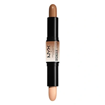 Imagen de NYX Professional Makeup Stick de Contouring Wonder Stick, Dos lados, e iluminador, Textura cremosa, Tono: Medium