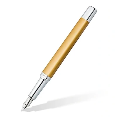 Imagen de STAEDTLER Triplus 474 M11 3 Pluma estilográfica (474 M, carcasa metálica en forma triangular ergonómica, plumín de acero con cartucho tinta azul), color dorado