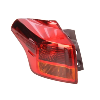 Imagen de TYC 11 12634 01 2 Piloto trasero izquierda Parte exterior Rojo sin portalámparas TOYOTA: RAV4 IV SUV