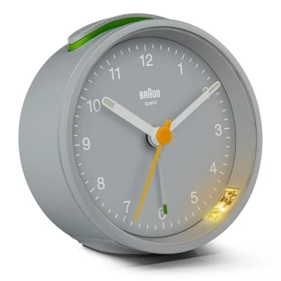 Imagen de Braun Reloj Despertador analógico Classic con botón de repetición y luz, Movimiento Cuarzo silencioso, Alarma en Crescendo, Color Gris, Modelo BC12G.