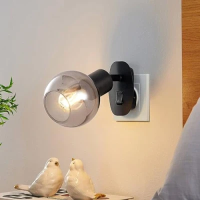 Imagen de Lindby Lioma lámpara de enchufe, inclinable, negro