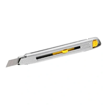 Imagen de STANLEY 0 10 095 Cuter Interlock, Cuerpo metálico, Resistente, Antideslizante, Rueda con muesca, Hoja de 9mm