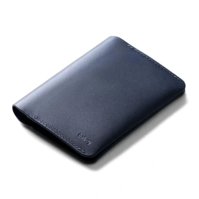 Imagen de Bellroy Passport Cover (Funda/Cartera de Viaje Slim con Ranuras y Espacio para Dinero Documentos Viaje) Navy