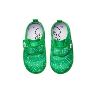Imagen de Dedoles Pantuflas Unisex Hombre Mujer y Niños Espuma viscoelástica muchos diseños divertidos Unicornio Gatos Aguacates Planetas Salchicha Regalo, Farbe: Verde, Motiv: Campo de fútbol, Gr. 26