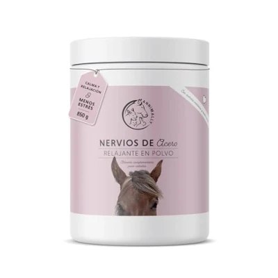 Imagen de Annimally Fuerza Nerviosa Polvo Relax para caballos 850g la calma en Hierbas los nervios con magnesio, triptófano, valeriana, pasiflora y aceite de cáñamo contra ansiedad, el