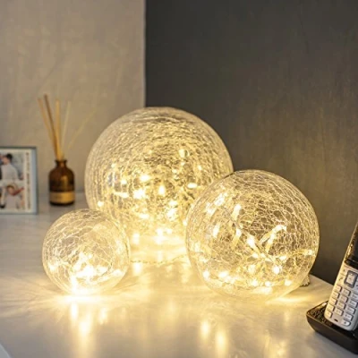 Imagen de Lights4fun Conjunto de 3 Orbes Cristal Craquelado con Luces LED Luz Blanca Cálida a Bateríás