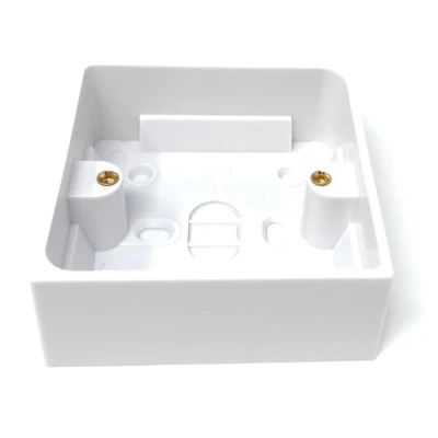 Imagen de Caja trasera de montaje en superficie 1 banda, 32 mm profundidad, 85 x mm, color blanco, ideal para instalaciones enchufes e interruptores eléctricos (1)