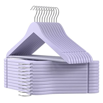 Imagen de SONGMICS Percha de Madera Maciza, Juego 20, con Ranuras para Hombros, Barra Antideslizante Pantalones, Gancho Giratorio 360, Trajes, Camisas, Abrigos, Violeta Claro y Plata CRW001P02