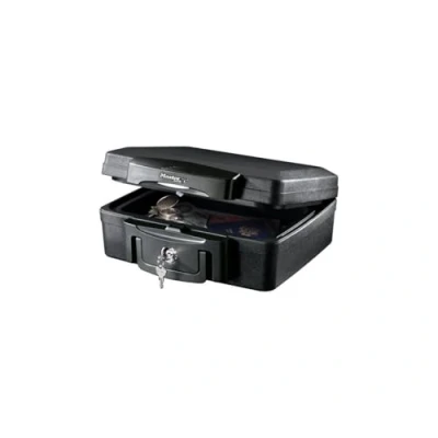 Imagen de Master Lock H0100EURHRO Caja Fuerte Portatil Ignifuga y Impermeable con Llave Small 4.9 L Adecuada para Documentos, Dispositivos Electrónicos, Soporte Multimedia, Pequeños
