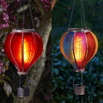 Imagen de Festive Lights Linterna solar de globo aire caliente LED colgante llama fría para exteriores, luz roja con efecto vidrio mango (rojo + arcoíris)