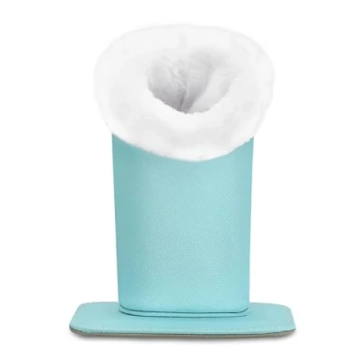Imagen de MoKo Soporte para Anteojos, Moderno Velvet Felpa Forrado de Cuero La PU Magnético Anti rasguños Holder Protector Gafas y del Sol, Azul Cielo