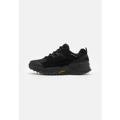 Imagen de Skechers Bionic Trail Road Sector, Zapatillas de Deporte Hombre, Negro (Black Suede/PU/Mesh/Black Trim), 42.5 EU