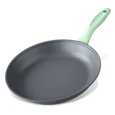 Imagen de Fackelmann Sartén de 24 cm con revestimiento antiadherente sostenible aluminio 100% reciclado mango ergonómico suave al tacto inducción pequeña para cocinar y freír
