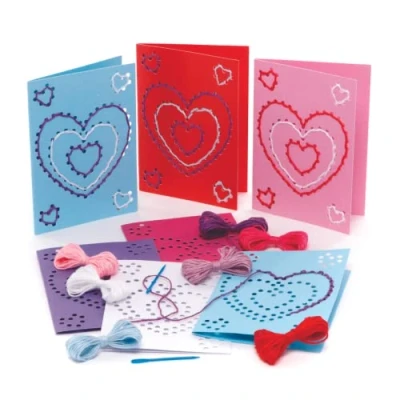 Imagen de Baker Ross AX715 tarjetas de Enhebrado Corazón Paquete 6, Artes y manualidades para niños coser, enhebrar decorar San Valentín