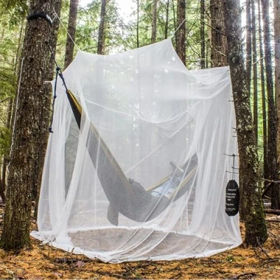 Imagen de MEKKAPRO Mosquitera Cama Ultra Grande con Bolsa de Transporte Tela 2 Aberturas para Cama, Camping, Exterior, Viaje Red Kit Colgar Dosel