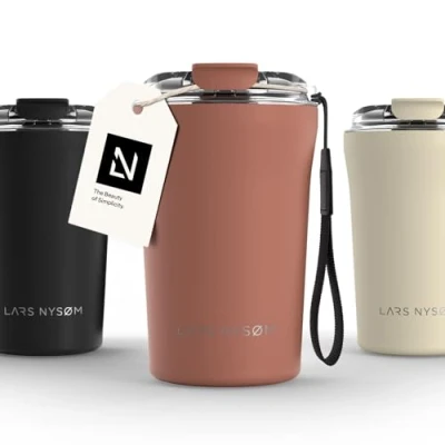 Imagen de LARS NYSØM Taza térmica Café para llevar con correa y Tapa Tritan Termo de 0,38 litros aislante Travel mug acero inoxidable a prueba fugas (Brick Red, 380ml)