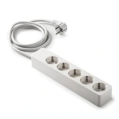 Imagen de FAMATEL Regleta de 5 tomas Cable 1,5 m Hasta 3680W 16A 250V Protección Infantil Orientación a 45o Evita consumos fantasma Blanco