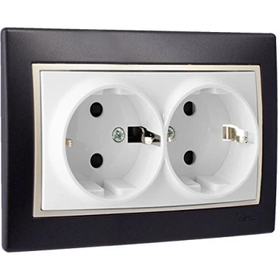 Imagen de SOLERA 42938 Base Bipolar Fija Doble 2P+T 16A Negro S.Europa, 50 W, 250 V, Neutro