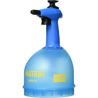 Imagen de Pulverizador a Presión Berry 1,5 Capacidad útil de 1L Boquilla Regulable Depósito Translúcido Base Ancha Diseño Ergonómico Ideal para Interiores, Terrazas y Balcones Fabricado en España
