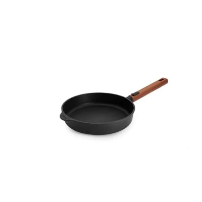Imagen de Woll Eco Logic QXR Sartén plana de hierro fundido (inductiva, diámetro 24 cm, 5 cm alto, con mango madera sostenible extraíble, apta para todo tipo cocinas, sin PFAS, revestimiento