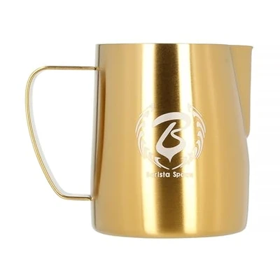 Imagen de Barista Space Jarra de leche plateada pulida, ideal para latte art con boquilla precisa, ligera y manejable, recomendada por campeones del mundo, color plateado dorado, 350 ml