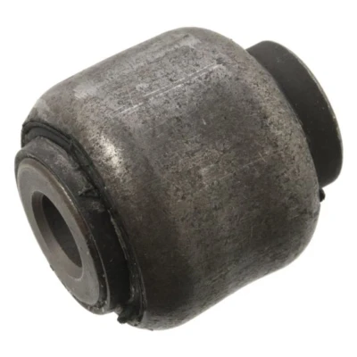 Imagen de FEBI BILSTEIN 104782 Silentblock Brazo de Suspension Eje trasero izquierda, debajo, posterior, exterior, trasero, derecha 45 Caucho
