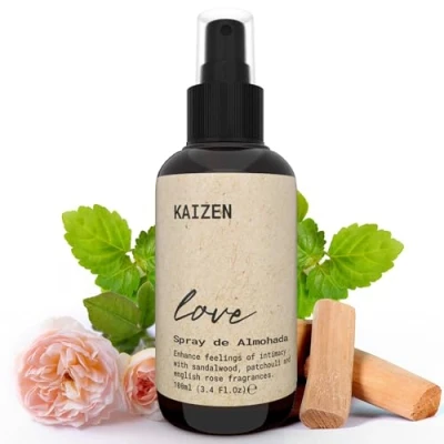 Imagen de Kaizen® Bruma Almohada Spray de Sándalo para Dormir, 100ml Almohada, Consigue la Máxima Relajación Fórmula 100% Orgánica con Aceite Esencial y Pachulí
