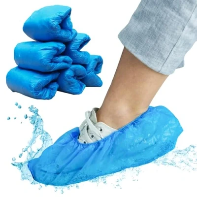 Imagen de ARNOMED cubrezapatos desechables CPE, calzas pies azul 100 uds., patucos desechables, cubre zapatos desechable impermeable en talla 15x41 cm, sanitarios sin látex