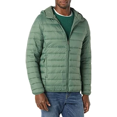 Imagen de Amazon Essentials Chaqueta Acolchada con Capucha, Plegable, Ligera y Resistente al Agua Hombre, Verde, S