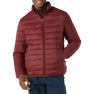 Imagen de Amazon Essentials Chaqueta Acolchada Ligera, Resistente Al Agua y Plegable (Disponible en Tallas Grandes Largos Especiales) Hombre, Rojo Oscuro, XXL