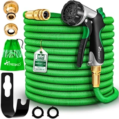 Imagen de TRESKO® Manguera Flexible de jardín 30M, con Triple Capa látex, riego Extensible, Boquilla multifunción Incl. Colgador Metal