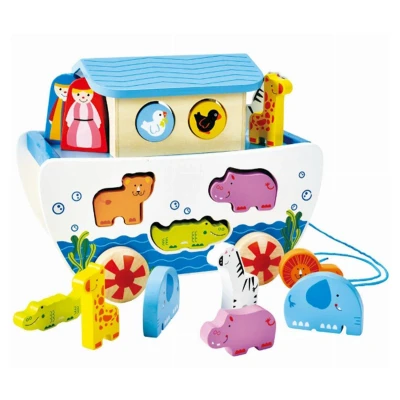 Imagen de Hape E8049 Wooden Pull A Long Noah&#039;s Ark Toy