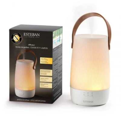 Imagen de Esteban Pequeña Linterna Difusor De Perfume Recargable Inalámbrico Blanco