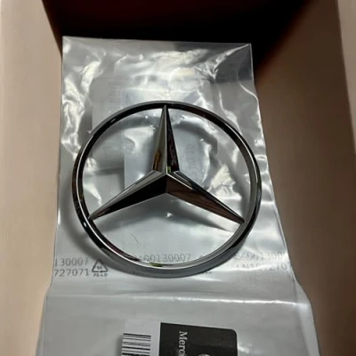 Imagen de Estrella Mercedes carrocería portón trasero clase A W176 W177 2013 2022