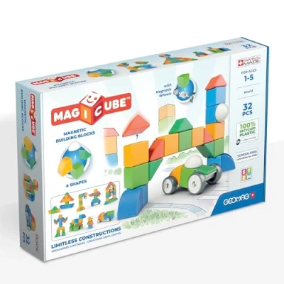 Imagen de Geomag Magicube Shapes, Bloques de Construcción Magnéticos para Niños a Partir 1 Año Juego 32 Cubos 4 Colores y Formas Hechos Plástico 100% Reciclado