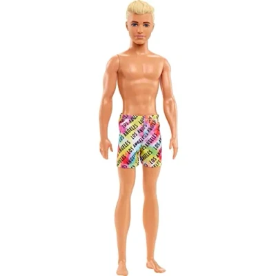 Imagen de Barbie Ken Muñeca de playa con cabello rubio vestida coloridos trajes baño estampado Los Ángeles