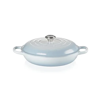 Imagen de Le Creuset Colección Signature Cacerola Baja, Hierro Fundido, Azul Coastal, 30 cm