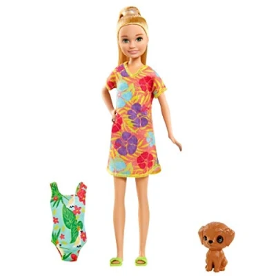 Imagen de Barbie Stacie Muñeca Morena con Maleta, bañador, Perrito Mascota y Accesorios de Viaje, Regalo para niñas niños +3 años (Mattel GRT89)