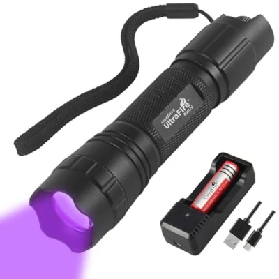 Imagen de Ultrafire Linterna UV 395 405nm Ultravioleta Zoom Atenuación Continua Mini LED, con Batería Recargable 3,7V 2600mAh y Cargador, Táctica Caza para Visión Nocturna, 5001UV