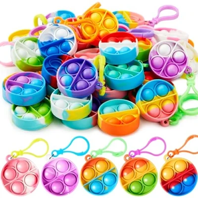 Imagen de JOYIN Llaveros Pop, Mini Fidget Toys, a Granel, 30 Piezas, Recuerdos de Fiesta para niños, Rellenos Bolsas Regalo premios en el Aula