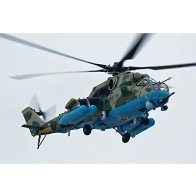 Imagen de Zvezda 1/48 Mil Mi 35 M Hind E (9/22) *zve4813
