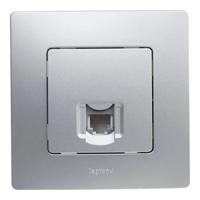 Imagen de Legrand 396483 Toma para teléfono RJ11 de la gama Niloé monoblock, mecanismo completo, color aluminio