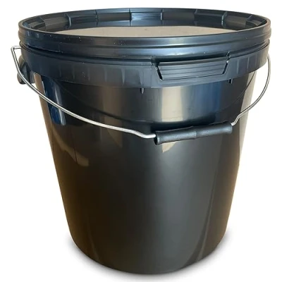 Imagen de MARMOS PLAST 10 cubos de 20 litros plástico negro con tapa, aptos para alimentos, apilables, leche, miel, harina, agua